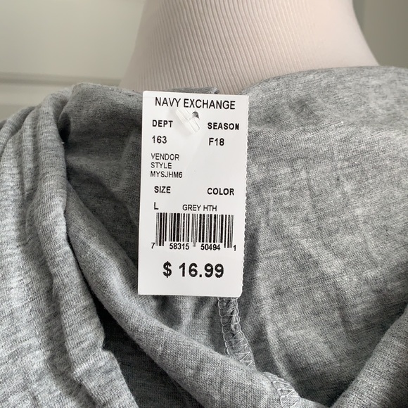 *NEW* Mickey Mouse Hoodie *NEVER BEEN WORN* - Picture 3 of 3